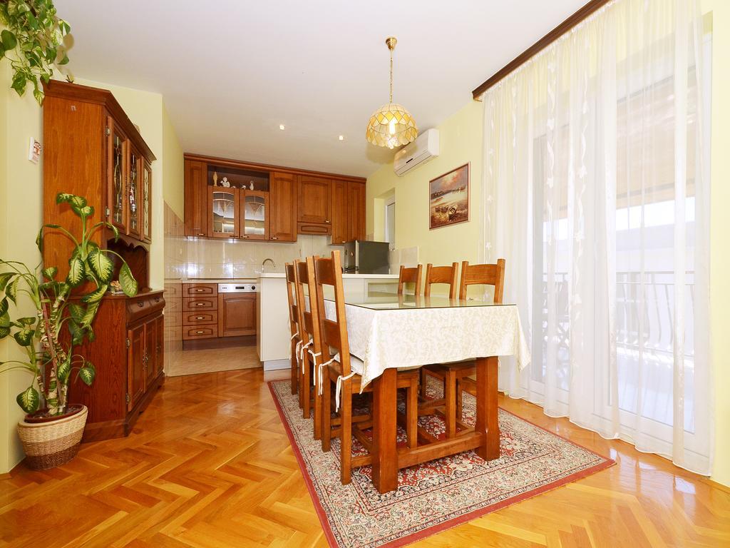 Apartment Vukadin Trogir Ngoại thất bức ảnh