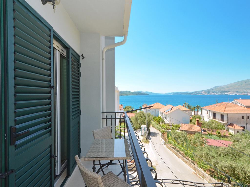 Apartment Vukadin Trogir Ngoại thất bức ảnh