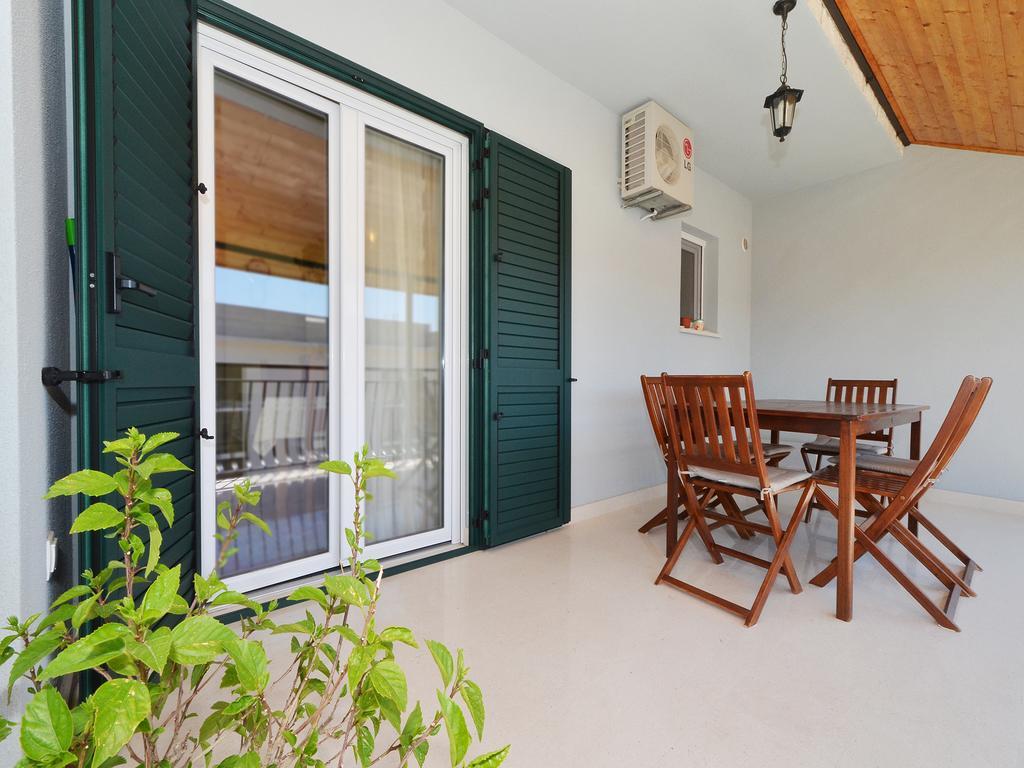 Apartment Vukadin Trogir Ngoại thất bức ảnh