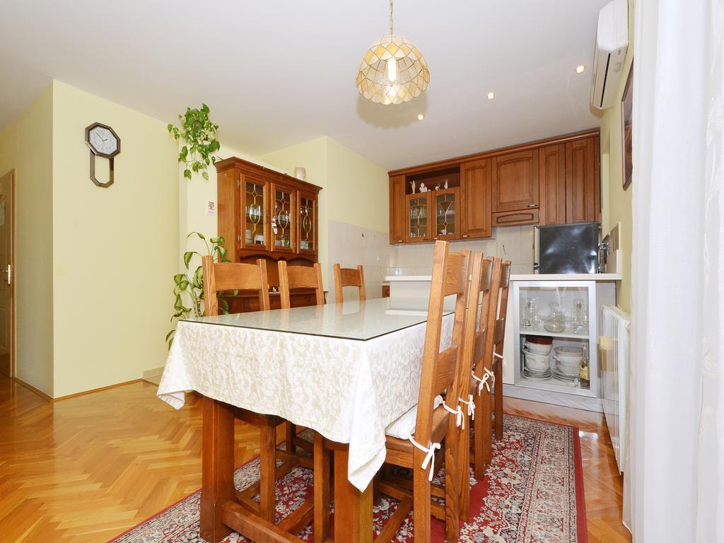 Apartment Vukadin Trogir Ngoại thất bức ảnh